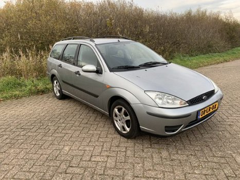 Ford Focus Wagon - 1.6-16V Centennial GERESERVEERD Airco / Centrale vergrendeling - 1