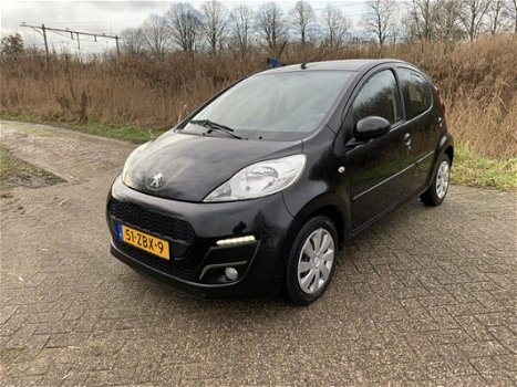 Peugeot 107 - 1.0 Active Airco / Elektrisch pakket / Toerenteller - 1