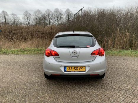 Opel Astra - 1.7 CDTi S/S Edition Navigatie / parkeersensoren. Zeer scherpe prijs - 1