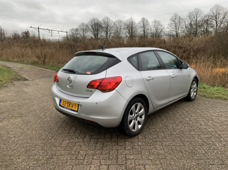 Opel Astra - 1.7 CDTi S/S Edition Navigatie / parkeersensoren. Zeer scherpe prijs - 1