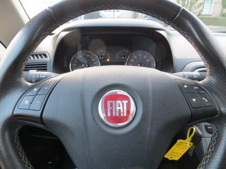 Fiat Grande Punto - 1.4 NeroBianco panorama - 1