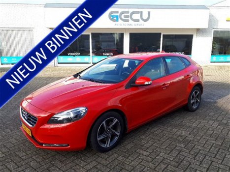 Volvo V40 - 1.6 T2 Summum - 1