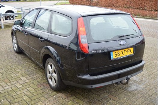 Ford Focus Wagon - 1.6-16V Futura | Cruise Control | Voorruit/stoelverwarming | Dealer Onderhouden | - 1