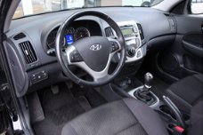 Hyundai i30 CW - 1.4i i-Motion | Climate Control | Trekhaak