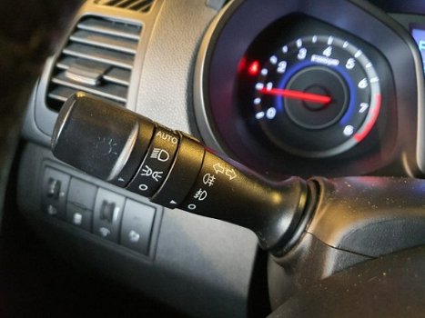 Hyundai ix20 - 1.6i Go |Navigatie |Parkeersensoren |Camera|Schuifkanteldak| - 1