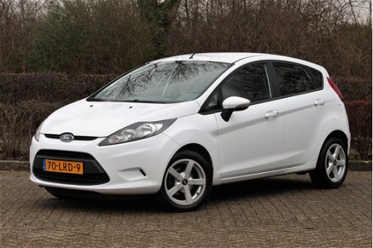 Ford Fiesta - 1.4i Trend 96pk 5 Deurs / Airco / 1e eigenaar - 1