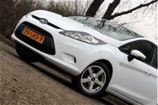 Ford Fiesta - 1.4i Trend 96pk 5 Deurs / Airco / 1e eigenaar