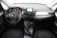 BMW 2-serie Active Tourer - 216d *Navigatie*Park Assist*Led