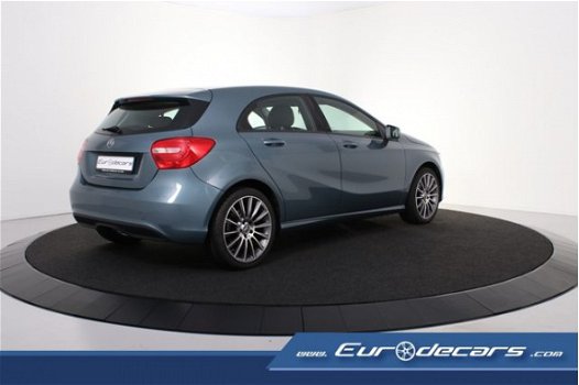 Mercedes-Benz A-klasse - A180 d *Navigatie*18 inch velgen*Connect - 1