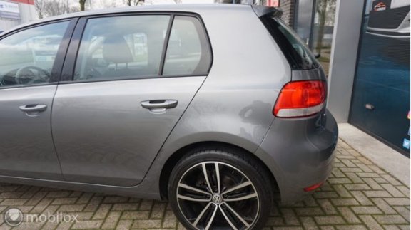 Volkswagen Golf - 1.4 TSI 122PK DSG NAVI STOELVERW PDC 18'' VELGEN 5DRS - 1