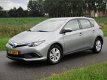 Toyota Auris - 1.8 Hybrid Now Aut/ECC/Navigatie/PDC/Garantie - 1 - Thumbnail