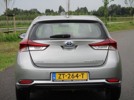 Toyota Auris - 1.8 Hybrid Now Aut/ECC/Navigatie/PDC/Garantie - 1