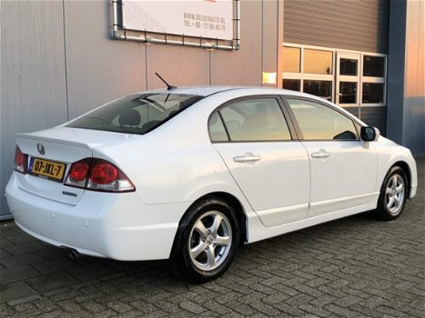 Honda Civic - 1.3 Hybrid Climate/15inch/PDC achter - 1