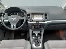 Volkswagen Sharan - 2.0 TSI Highline Automaat/Navigatie/Schuifdak