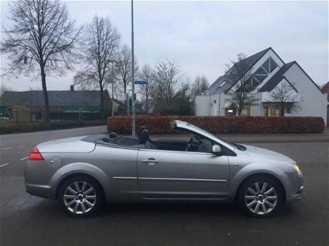 Ford Focus Coupé-Cabriolet - 2.0-16V Titanium 1e Eigenaar - 1