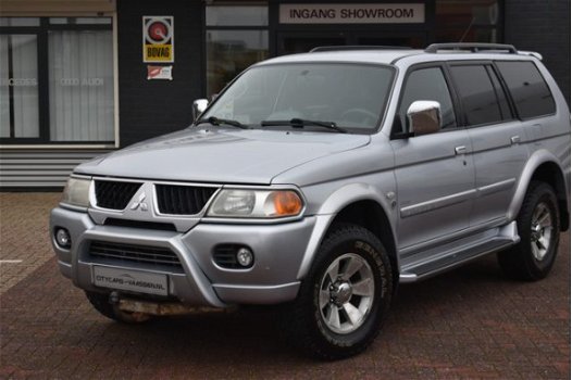 Mitsubishi Pajero Sport - 3.0 V6 GLS Panel Van 4x4 170 pk grijs kenteken climate ctr cruise ctr lede - 1