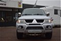 Mitsubishi Pajero Sport - 3.0 V6 GLS Panel Van 4x4 170 pk grijs kenteken climate ctr cruise ctr lede - 1 - Thumbnail