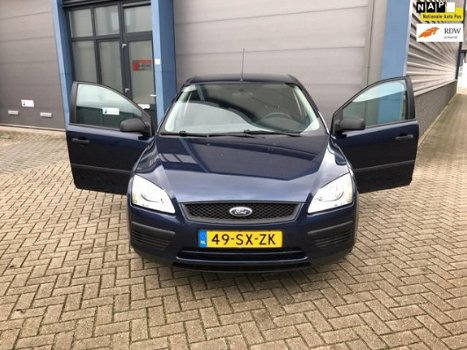 Ford Focus - 1.6 TDCI Trend Airco, NAP, Nwe velgen, ZEER NETTE AUTO - 1