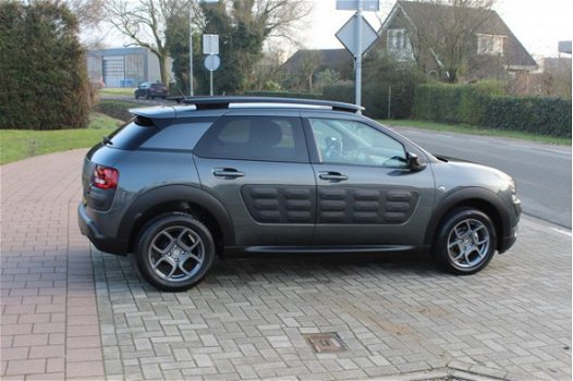 Citroën C4 Cactus - 1.2 PureTech Shine Clima-Cruise-Camera-Navi-Stoelverwarming-Park Assist - 1