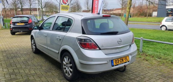 Opel Astra - 1.6 Temptation Automaat, Airco, Trekhaak - 1