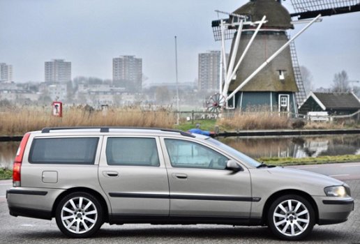 Volvo V70 - 2.4 T Youngtimer, leder. Automaat, 7 persoons - 1