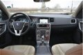 Volvo V60 - 2.4 D6 AWD Plug-In Hybrid R-Design BTW/ Dealer auto - 1 - Thumbnail