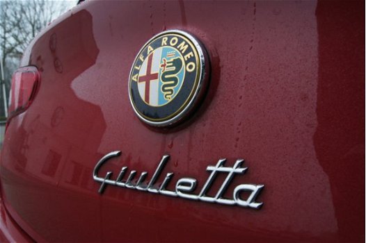 Alfa Romeo Giulietta - 1.6 JTDm Sprint AIRCO I LMV I NAVI I ALCANTARA BEKLEDING I SPORT ONDERSTEL I - 1