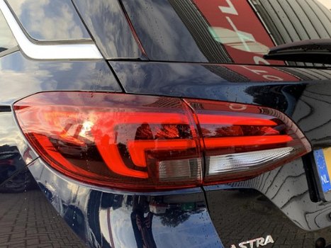 Opel Astra - 1.4 Turbo 150pk 4 cilinder Innovation Sport T - 1