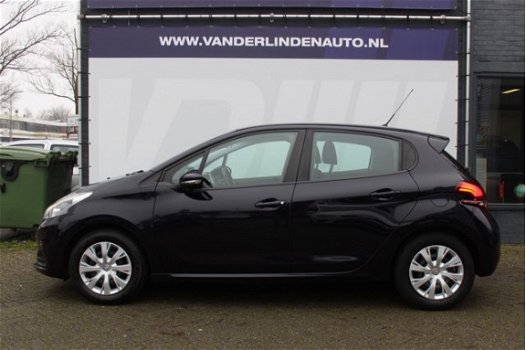 Peugeot 208 - 1.2 PureTech Active Navi, cruise, airco, LED - 1