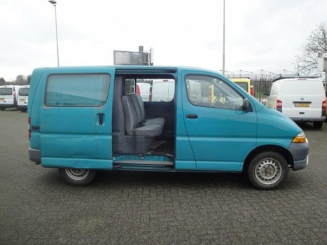 Toyota HiAce - Hi-ace 2.4D DC DUBBELE CABINE MARGE APK T/M 10-11-2020 - 1