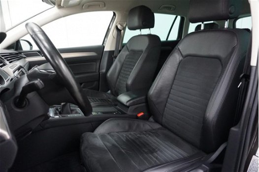 Volkswagen Passat Variant - 1.6 TDI Business Edition R | Navigatie | Parkeersensoren | Trekhaak | - 1