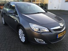 Opel Astra Sports Tourer - 1.4 Cosmo Navi Usb Bluetooth Trekhaak Parkeersensoren