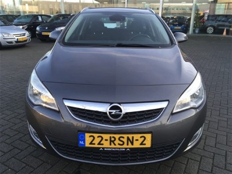 Opel Astra Sports Tourer - 1.4 Cosmo Navi Usb Bluetooth Trekhaak Parkeersensoren - 1