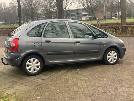 Citroën Xsara Picasso - 1.8i-16V Airco apk nette auto - 1