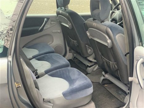 Citroën Xsara Picasso - 1.8i-16V Airco apk nette auto - 1