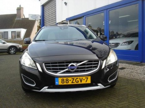 Volvo V60 - 2.4 D5 SUMMUM, AUT, LEDER, SCHUIFD, 18INCH, XENON NW ST - 1