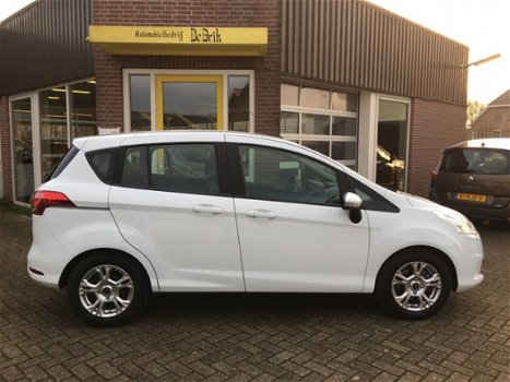 Ford B-Max - 1.4 90pk, 4 cilinder, Parkeersensoren, Bluetooth carkit - 1