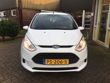 Ford B-Max - 1.4 90pk, 4 cilinder, Parkeersensoren, Bluetooth carkit - 1