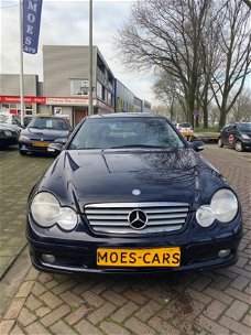 Mercedes-Benz C-klasse - C 180 SPORTS COUPÉ/ PANORAMADAK