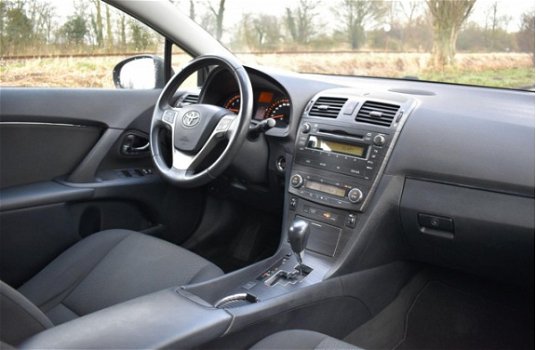 Toyota Avensis Wagon - 2.0 VVTi Executive Business | AUTOMAAT - 1