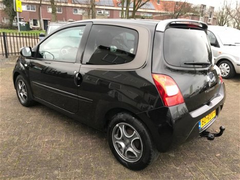 Renault Twingo - 1.2-16V Collection Airco - trekhaak en LMV BJ 05-2011 - 1