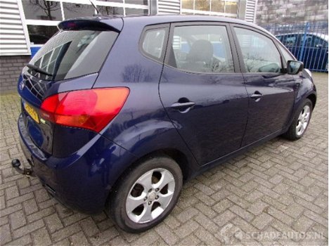 Kia Venga - 1.4 CRDI X-ECUTIVE 90 - 1