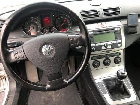 Volkswagen Passat Variant - 2.0 TDI Comfortline [bj 2006] Clima/Navi|Nette Auto - 1