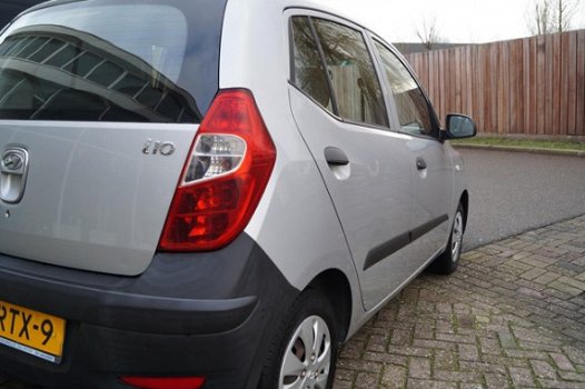 Hyundai i10 - 1.1 Pure * GARANTIE *5 DEURS * APK * AUX * NAP * INRUIL MOGELIJK - 1