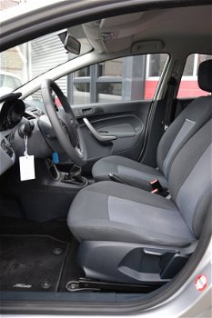 Ford Fiesta - 1.25 Limited 5D Airco/NAP/Trekhaak - 1