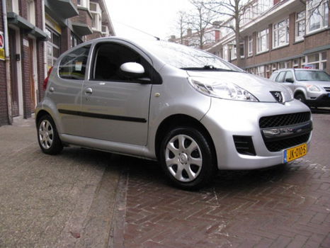 Peugeot 107 - 1.0-12V XR - 1