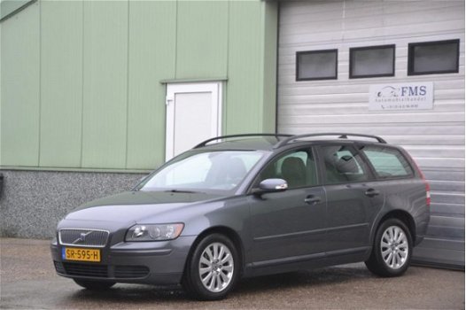 Volvo V50 - 2.0D BJ'06 Airco 213dkm Trekhaak - 1