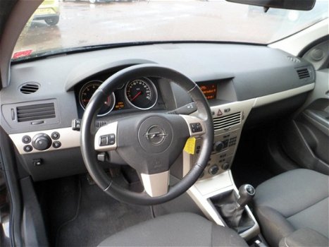 Opel Astra - 1.8 Business LPG G3 - 1