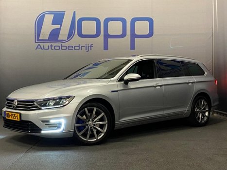 Volkswagen Passat Variant - 1.4 TSI GTE Connected Series Plus VOL JAAR GARANTIE €24.150, - INCL BTW - 1