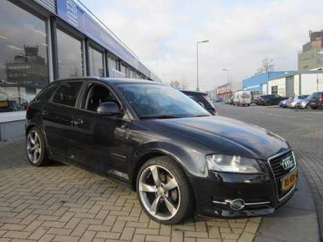 Audi A3 Sportback - 2.0 TDI Ambit. B.E - 1